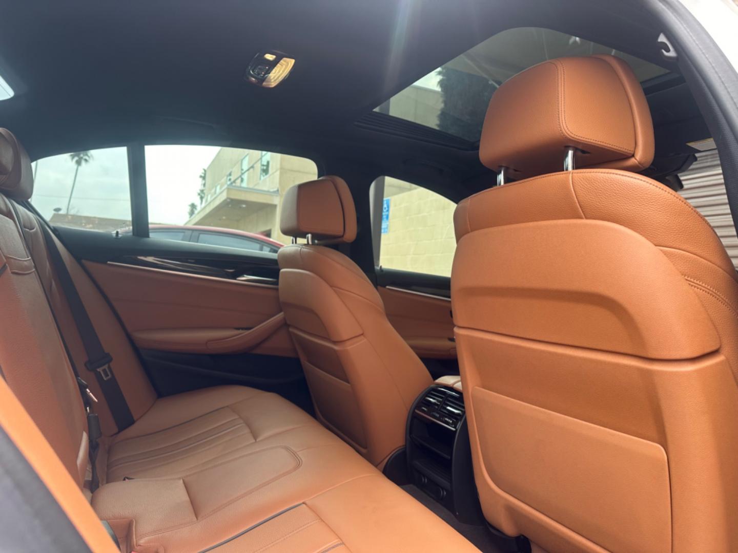 2018 WHITE /Black BMW 5-Series leather (WBAJA5C59JW) with an 2.0 Turbo engine, Automatic transmission, located at 30 S. Berkeley Avenue, Pasadena, CA, 91107, (626) 248-7567, 34.145447, -118.109398 - Low Miles!! Step into the world of luxury and innovation with our 2018 BMW 5-Series 530i, now available at our Buy Here Pay Here (BHPH) dealership in Pasadena, CA. Tailored for car enthusiasts in Altadena CA, Glendale CA, Los Angeles CA, and throughout LA County, this prestigious pre-owned BMW 530 - Photo#17